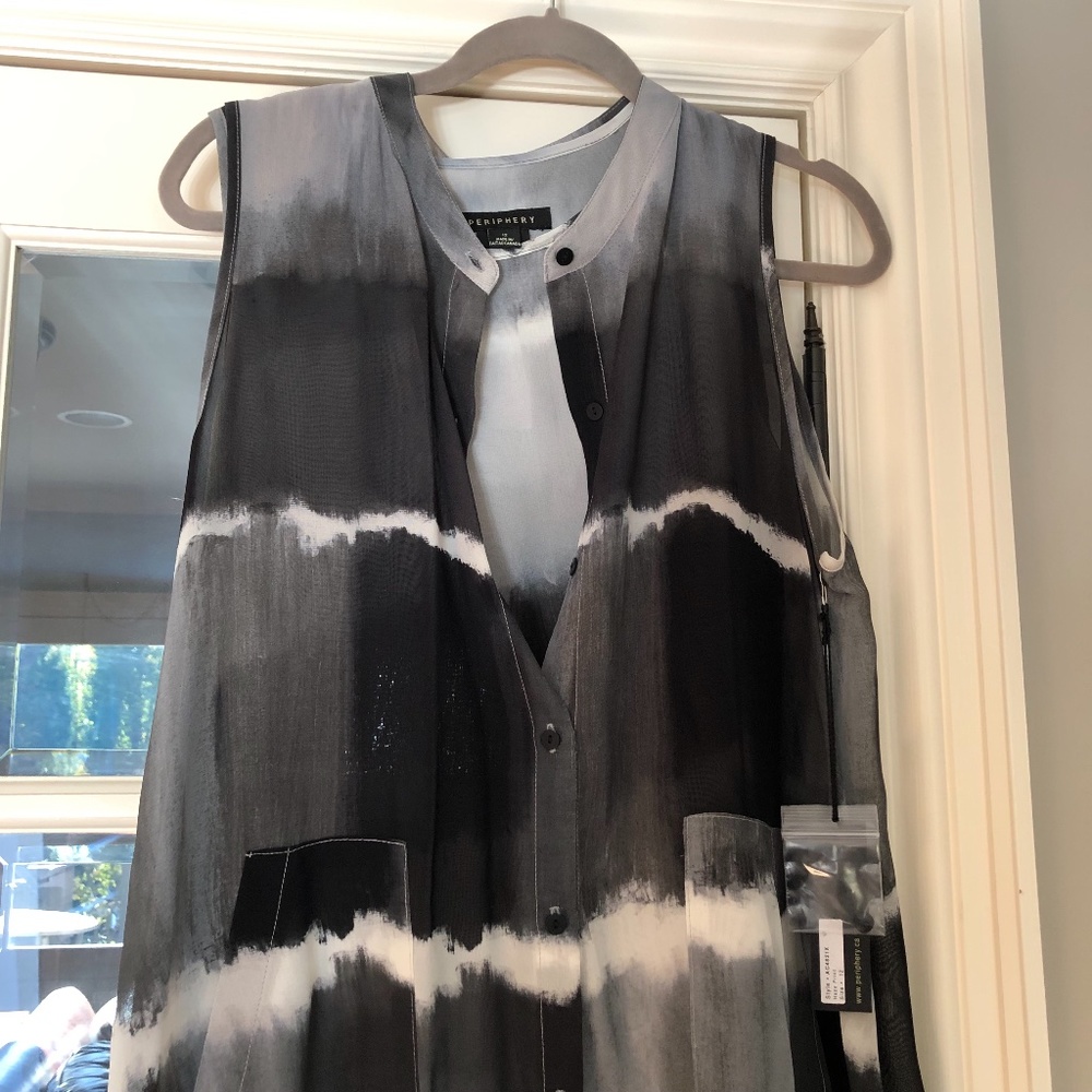 NWT Grey and black tunic, matching shell, size 12